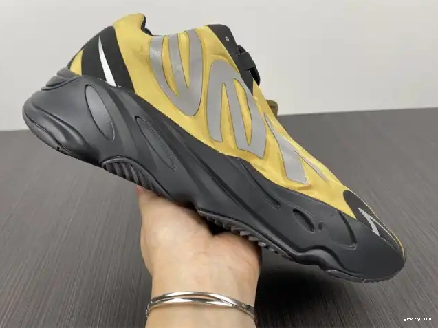 700 Flux' 'Honey Boost Yeezy GZ0717 MNVN 0504